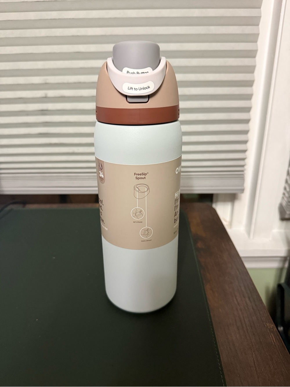 Owala 32 oz. FreeSip Stainless Steel Water Bottle-Calm Waters - Picture 2 of 5